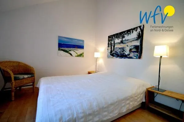Schlafzimmer Ferienhaus Friesenblick Ferienwohnung 2