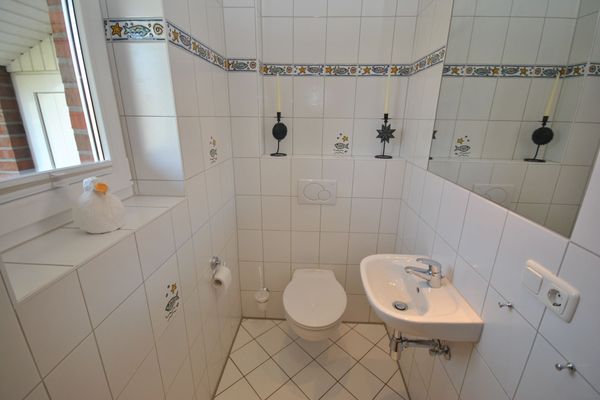  Ferienhaus Wattwurm Otterndorf - Gäste-WC