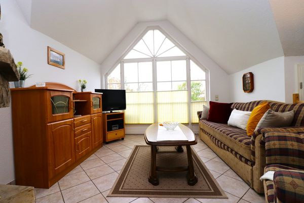 AM LEUCHTFEUER Haus Seeblick, App. 04 Ostseebad Wustrow - Wohnzimmer