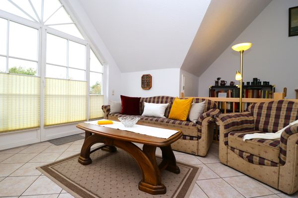 AM LEUCHTFEUER Haus Seeblick, App. 04 Ostseebad Wustrow - Wohnzimmer