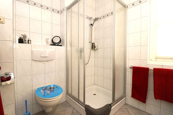 AM LEUCHTFEUER Haus Seeblick, App. 03 Ostseebad Wustrow - Badezimmer