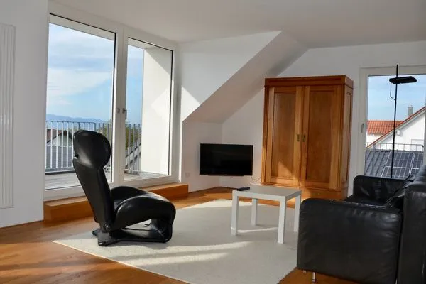 Multi-Fewo Haus Obere Ebenhalde Ferienwohnung 180 Grad Wasserburg - Wohnbereich