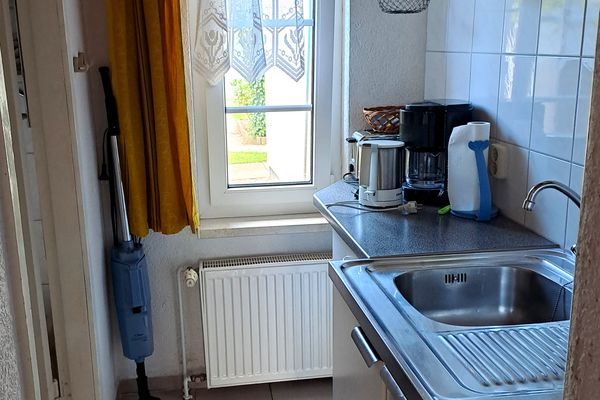  Fewo am Rosengarten Born - Küche / Küchenzeile