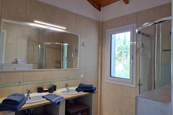 Badezimmer  Villa Emilios