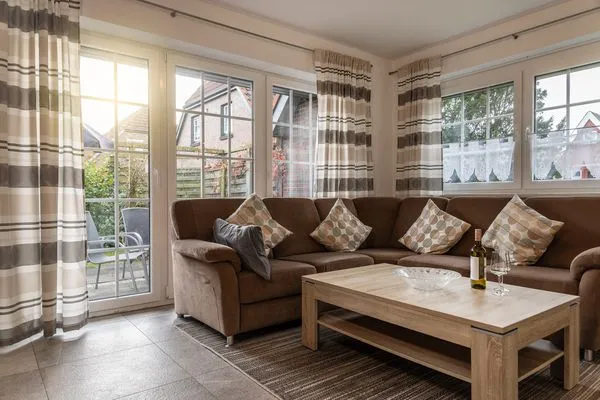   50038 "Gleich am Deich"