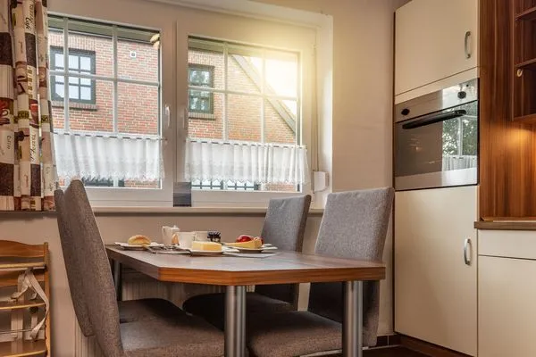   50038 "Gleich am Deich"