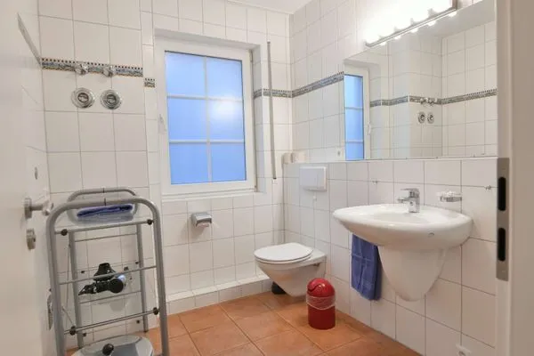 Badezimmer Luv und Lee Ferienwohnung Pilsum