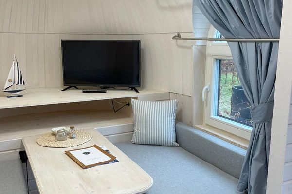  Tinyhouse Igloo Johansson Belauer See - Wohnzimmer