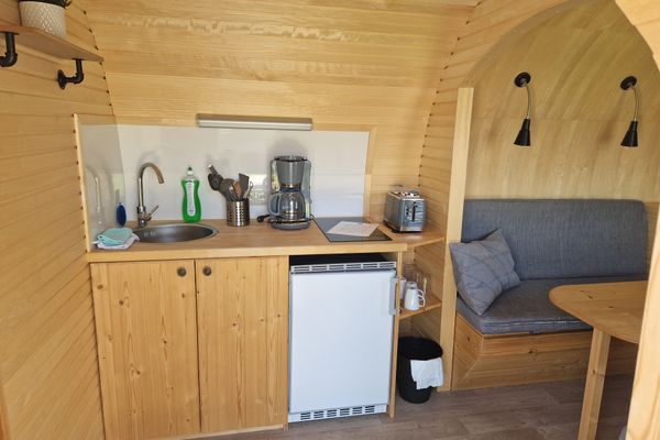  Tinyhouse Igloo Bergström Belauer See - Wohnzimmer
