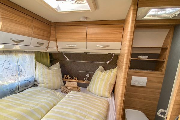  Wohnwagen George Glamper Fernweh Belauer See - Schlafzimmer