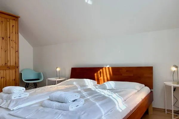  Ferienwohnung Strandgut Langenargen - Schlafzimmer 2 - Doppelbett