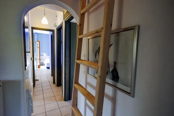 Hallway  Spiti-Eleonas