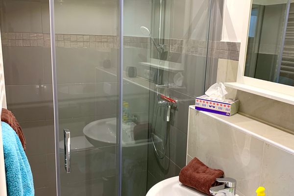  Garage Itzehoe - Badezimmer
