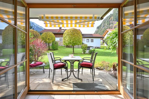  Ferienwohnung Bergwelten Ferienwohnungen in Pfronten - Terrasse