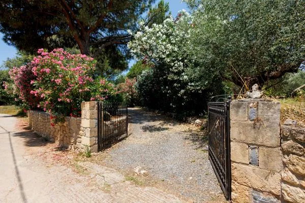 Facade / entrance  Spiti Nicola