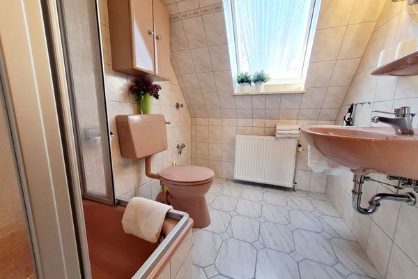  Am Seedeich Welt / Vollerwiek - Badezimmer