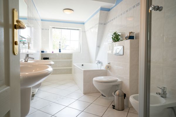  Böhler Strand St. Peter-Böhl - Badewanne