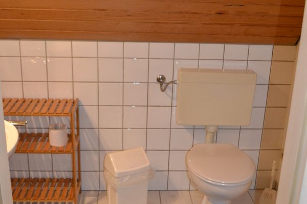  EG 2 Christine Katharinenheerd - WC