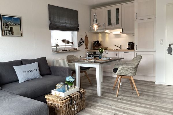  Eidernest Garding - Küche mit Esstisch