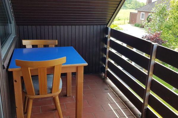  Elvira Garding - Balkonmöbel