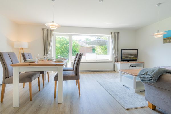  Emma Garding - Ess- und Wohnbereich