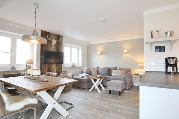  Gardingsglück Garding - Ess- und Wohnbereich