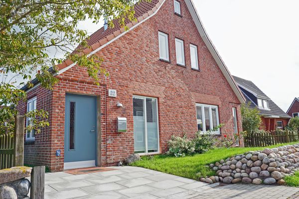  Haus Lore Garding - Fassade / Eingang