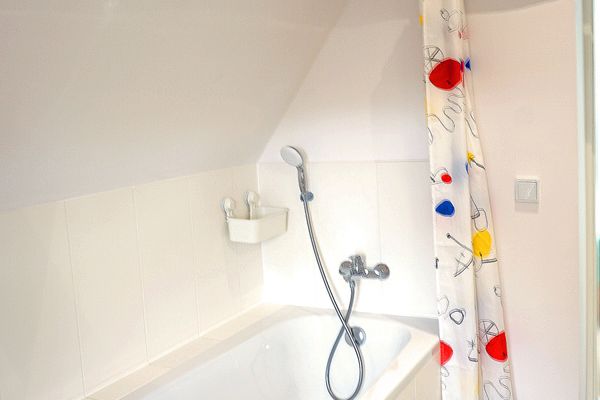  Haus Lore Garding - Badewanne