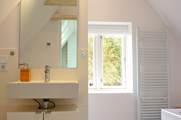  Haus Lore Garding - Badezimmer