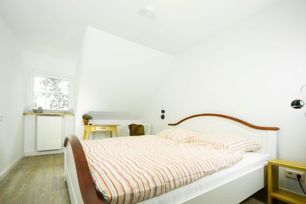  HW App. 8 Welt / Vollerwiek - Schlafzimmer