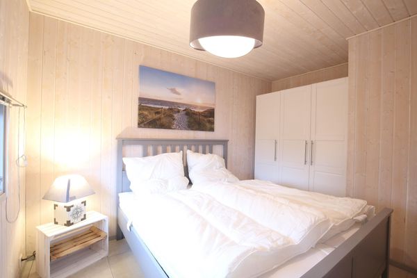  Katingsglück Kating / Katingsiel - Kleiderschrank