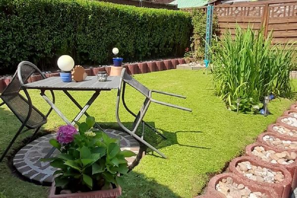  Lianes Hus Garding - Gartentisch