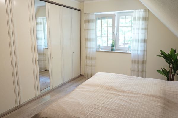  Liek Ut Poppenbüll,Osterhever,Tetenbüll - Kleiderschrank