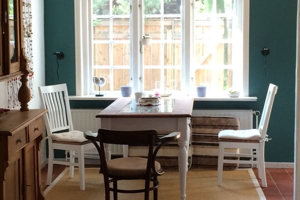  Lüttje Ferienhuus Tönning - Esstisch