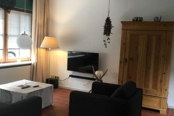  Lüttje Ferienhuus Tönning - Fernseher