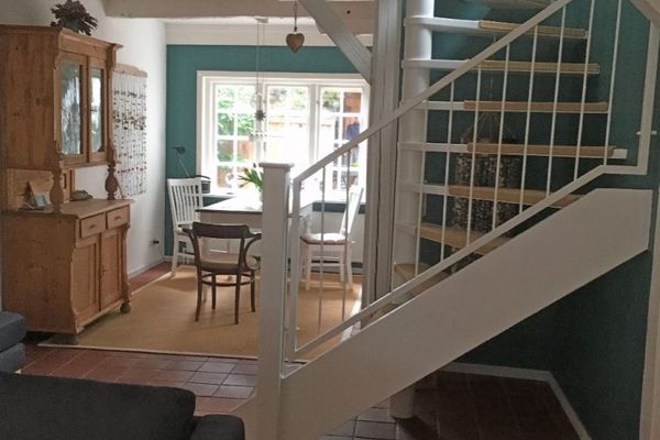  Lüttje Ferienhuus Tönning - Treppe