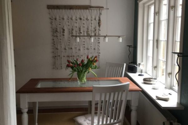  Lüttje Ferienhuus Tönning - Esstisch