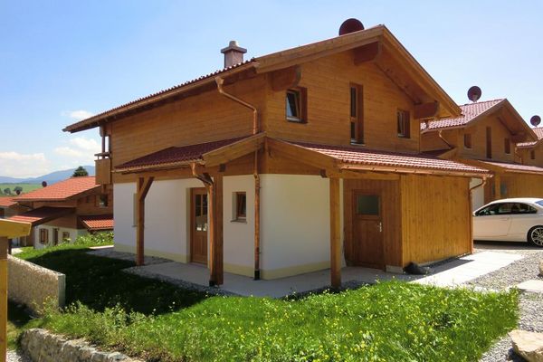 Feriendorf Via Claudia Ferienhaus Lechsee Ferienwohnungen in Lechbruck - Fassade / Eingang