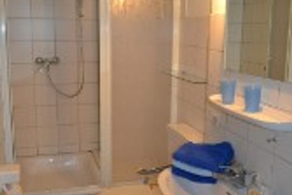  Pellworm St. Peter-Bad - Badezimmer