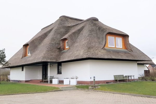  to the Beach St. Peter-Ording - Reetdachhaus