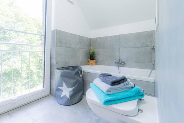  Zweite Heimat Tating - Badewanne