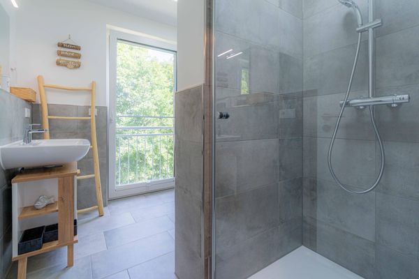  Zweite Heimat Tating - Fenster