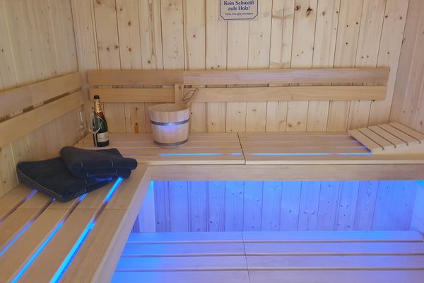 Zweite Heimat Tating - Holzsauna