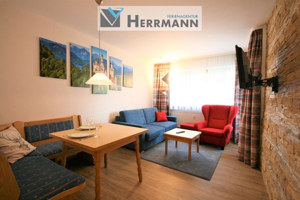  Ferienwohnung Vera Ferienwohnungen in Schwangau - Wohnzimmer
