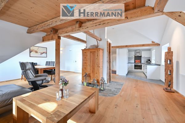 Alte Jagdschloss Ferienwohnung Rommel Ferienwohnungen in Pfronten - Wohnzimmer