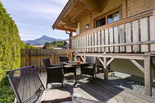  Das Chalet Kleines Appartement mit Garten - by NV-Appartements Kitzbühel - Balcony