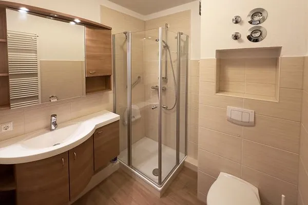 Badezimmer der Ferienwohnung Meeresbrise in Wittdün auf Amrum Haus Seeadler Ferienwohnung Meeresbrise