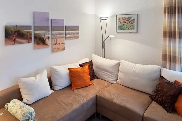 Wohnzimmer der Ferienwohnung Meeresbrise in Wittdün auf Amrum Haus Seeadler Ferienwohnung Meeresbrise