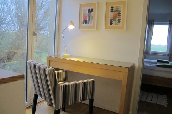  Oland Tating - Schreibtisch