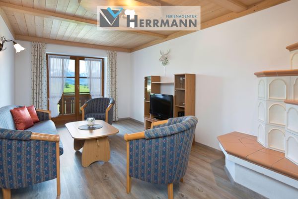 BIO-Bauernhof Salenberghof Ferienwohnung Bergsee Ferienwohnungen in Rieden am Forggensee - Wohnzimmer